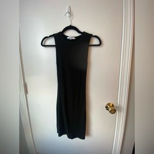 Steve Madden black women’s body on dress. In perfect condition.